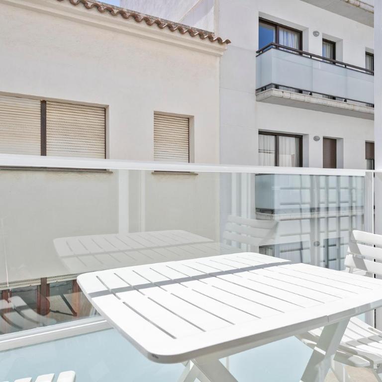 Apartaments Pepita Bandert - One-Bedroom Apartment - 9