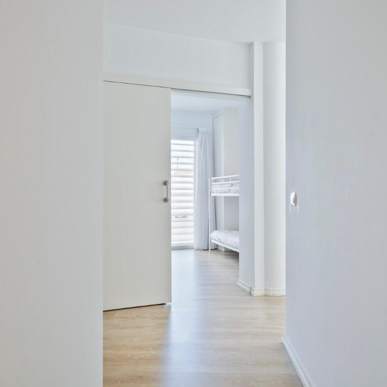 Apartaments Pepita Bandert - Two-Bedroom Apartment with Balcony - 4