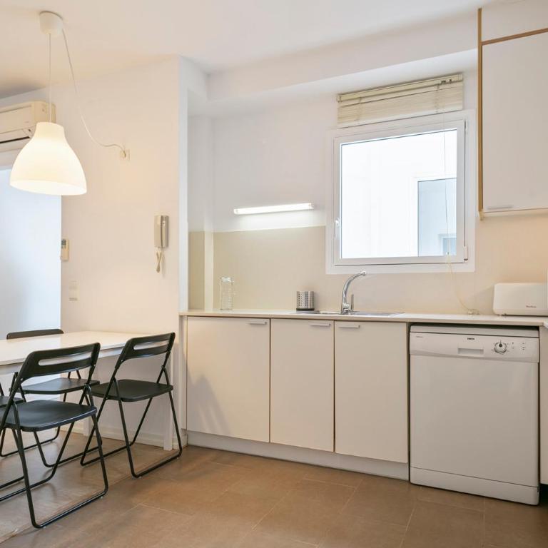 Apartaments Pepita Bandert - Two-Bedroom Apartment with Balcony - 14