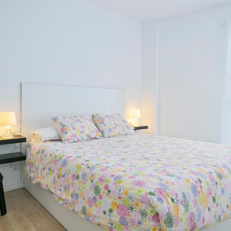 Apartaments Pepita Bandert - Two-Bedroom Apartment with Balcony - 5