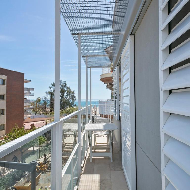 Apartaments Pepita Bandert - Two-Bedroom Apartment with Balcony - 2