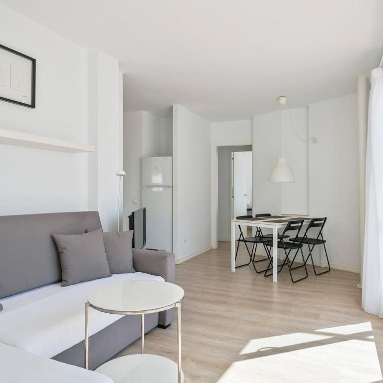 Apartaments Pepita Bandert - Two-Bedroom Apartment (5 Adults) - Attic - 12