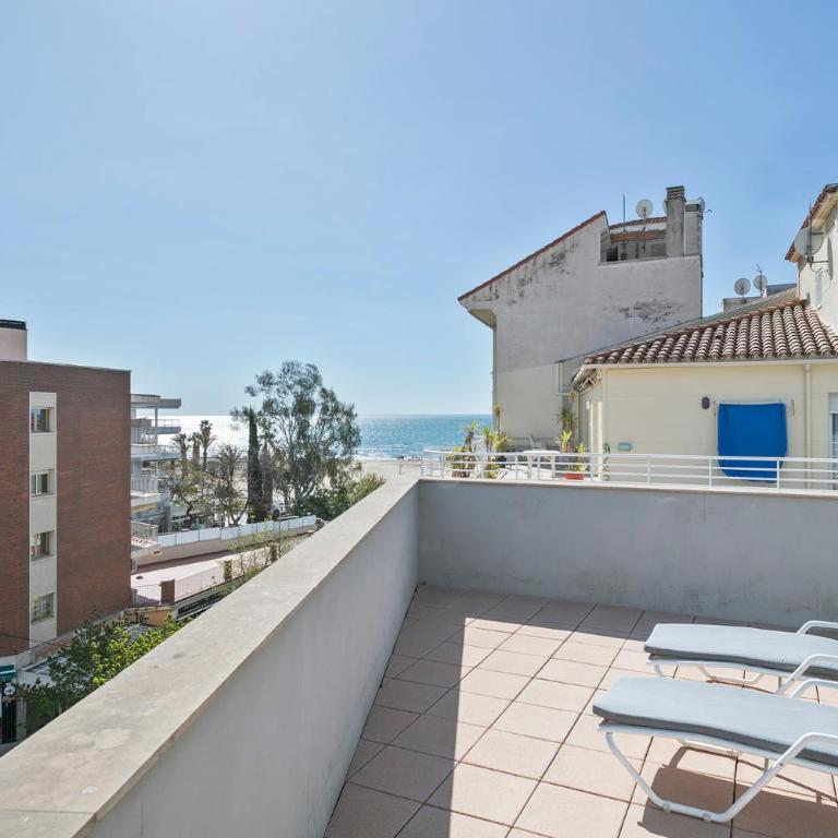 Apartaments Pepita Bandert - Two-Bedroom Apartment (5 Adults) - Attic - 19