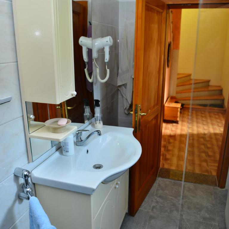 Nia - Vacation Home - 21