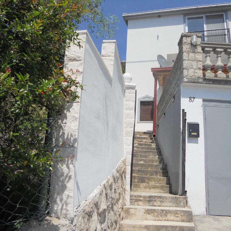 Blue Horizon - Three-Bedroom House - 46