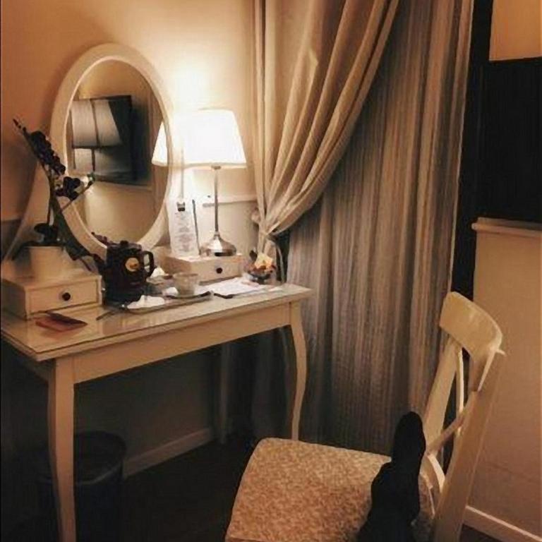 Colfelice Rooms - Camera Matrimoniale/Doppia con Letti Singoli con Balcone - 1
