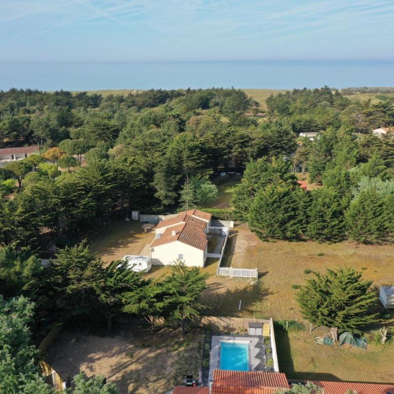 Villa avec piscine pour 8 - Maison 4 Chambres - 25