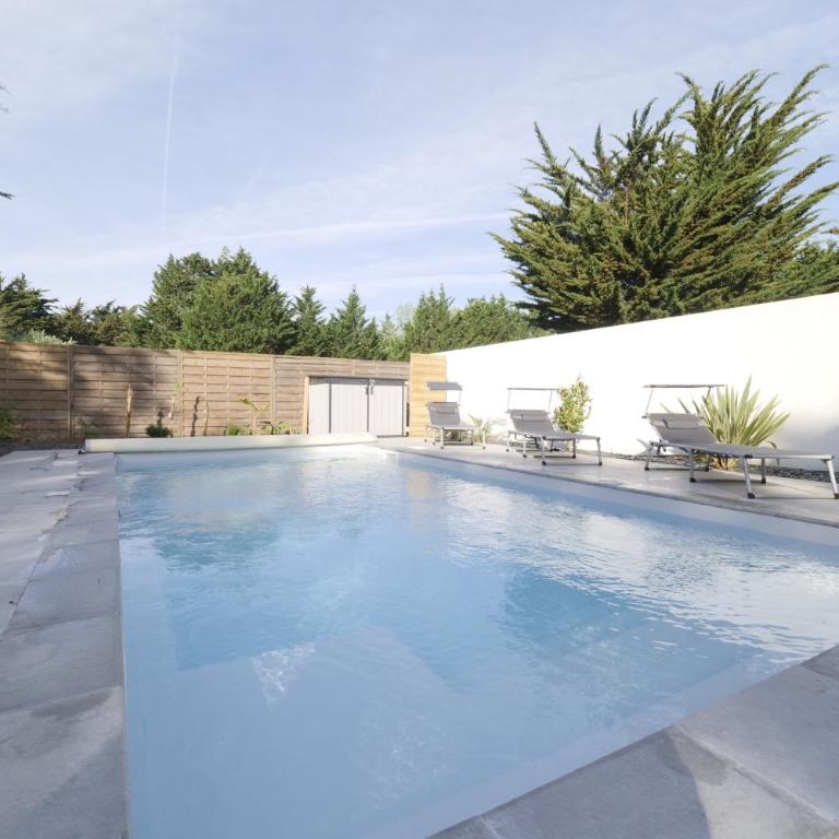 Villa avec piscine pour 8 - Maison 4 Chambres - 21