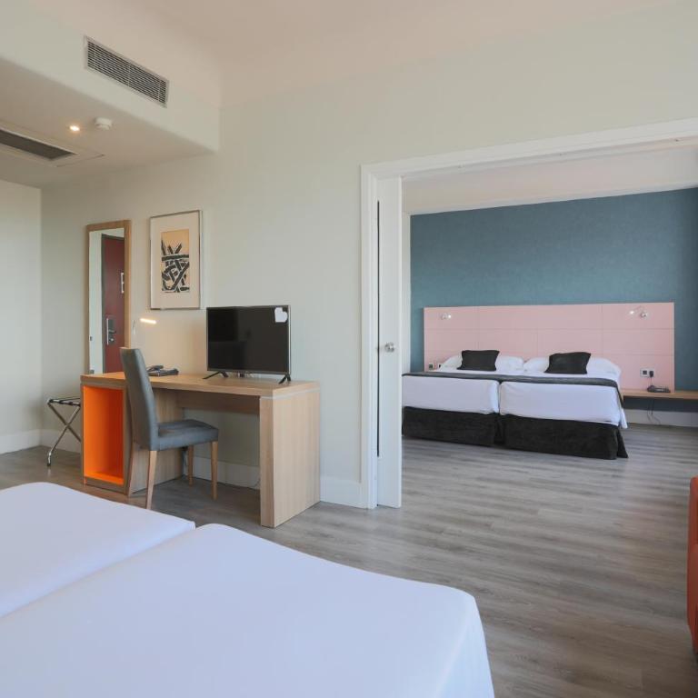 Hotel Chamartin The One - Family Suite (4 Adults) - 4