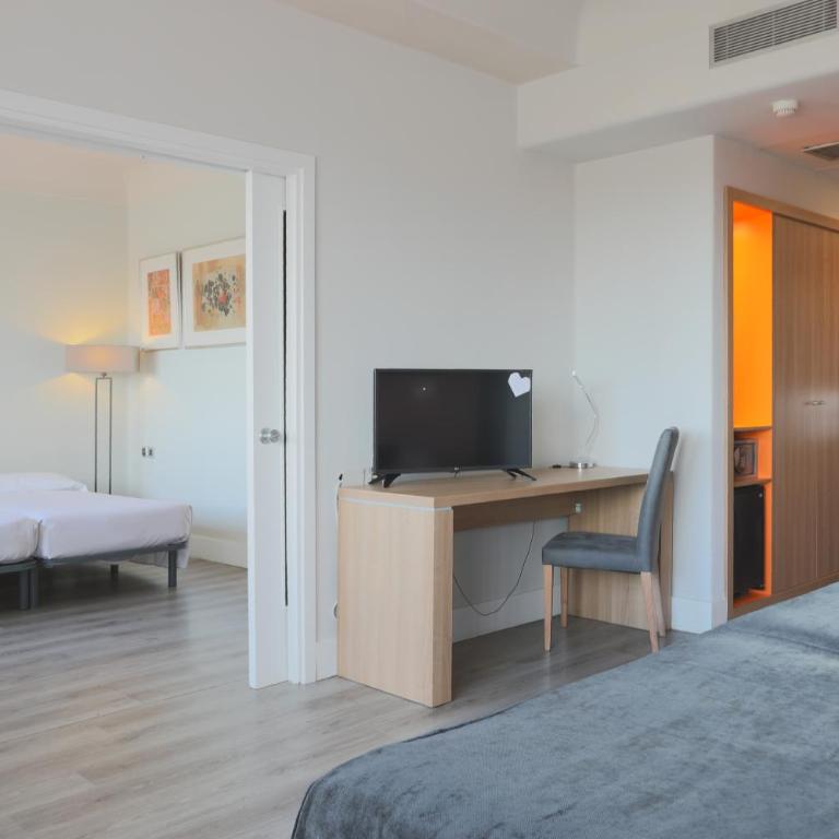 Hotel Chamartin The One - Family Suite (4 Adults) - 7