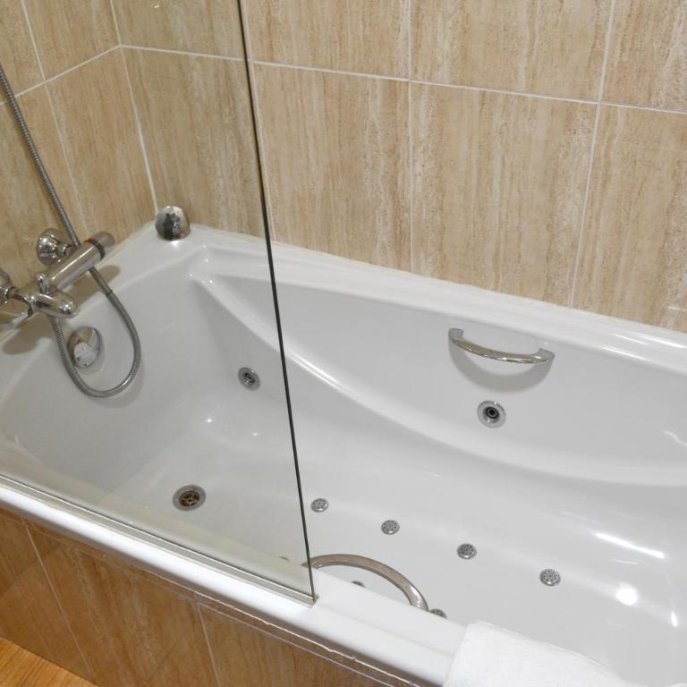Alda Centro Oviedo - Habitación Superior - 1 cama grande - 7