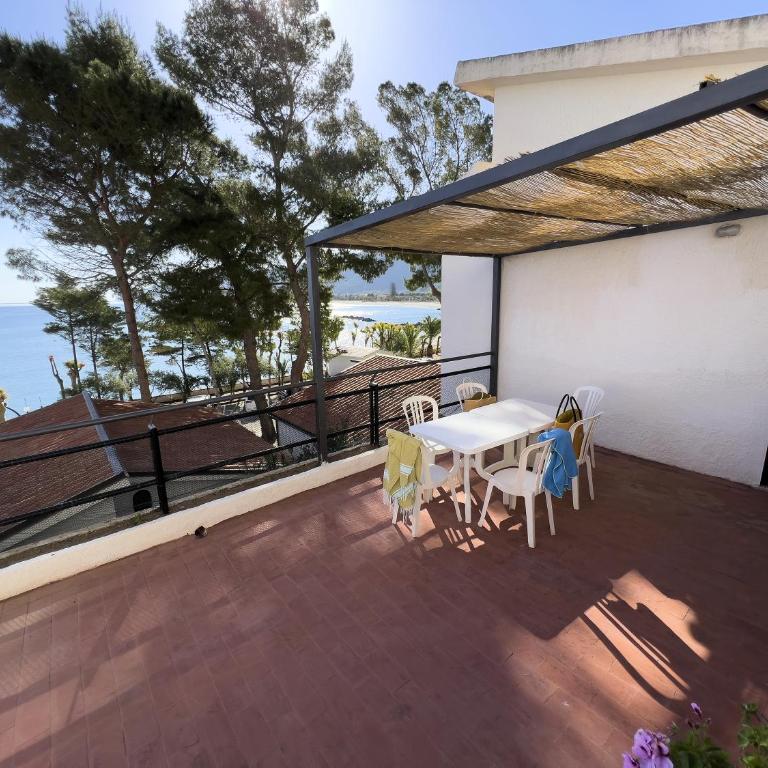 Testa di Monaco - Basic Beach Accommodations - Suite con Terrazza - 6