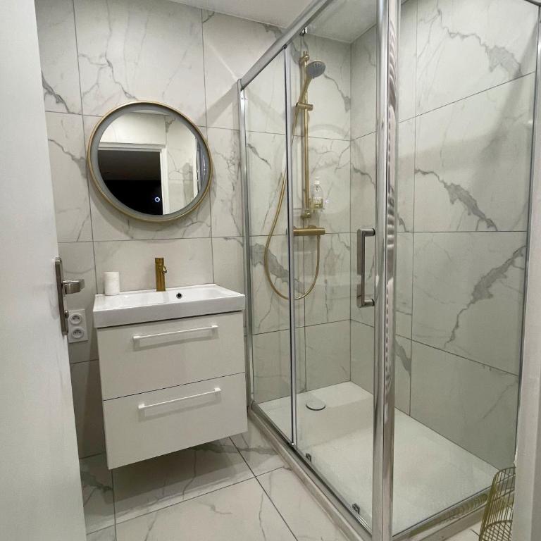 Les Moutons de Cauterets - garage privé - Three-Bedroom Apartment - 30