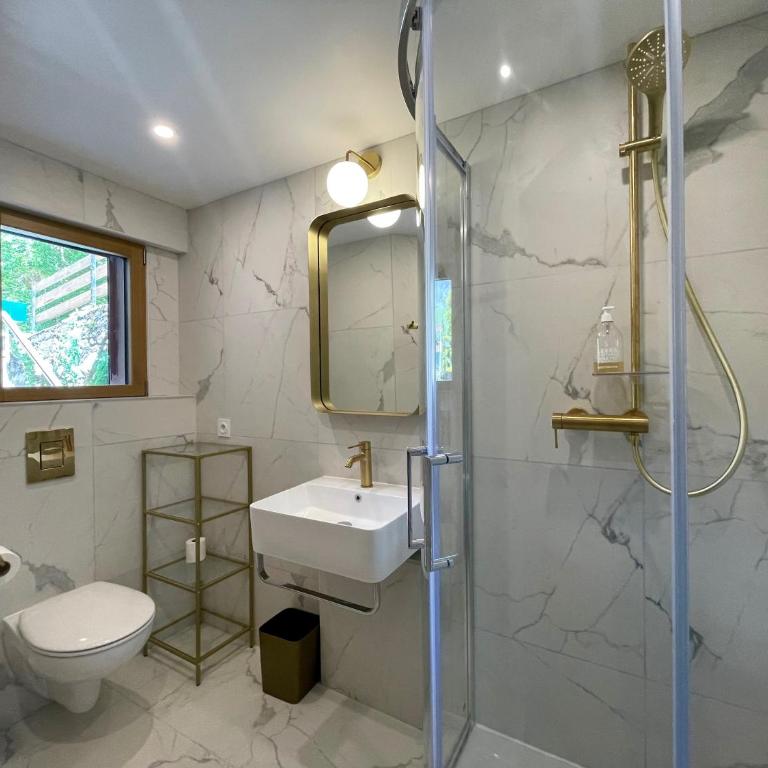 Les Moutons de Cauterets - garage privé - Three-Bedroom Apartment - 23