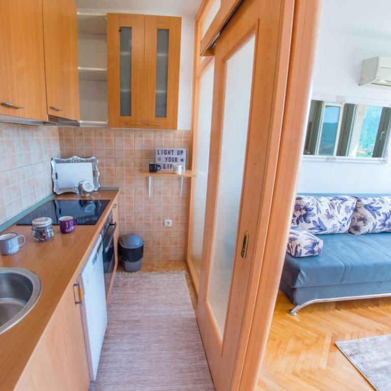 Apartment Sweet Dreams - One-Bedroom Apartment - 9