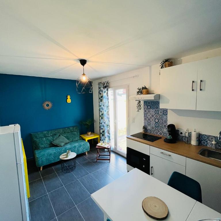 Un coin tropical en Provence ! - Chambre Double - Vue sur Piscine - 16