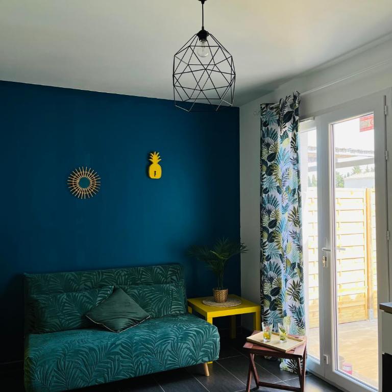 Un coin tropical en Provence ! - Chambre Double - Vue sur Piscine - 25