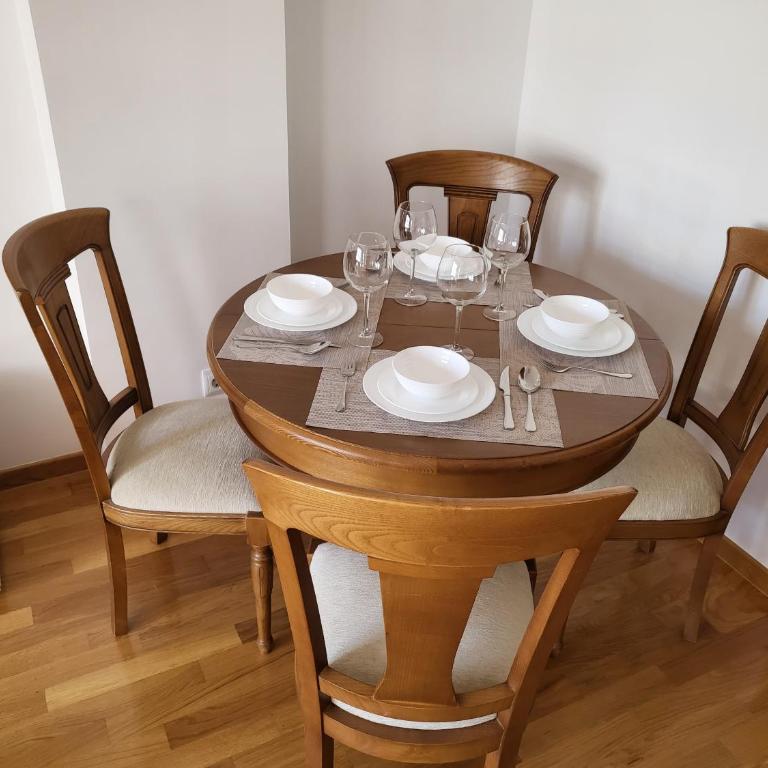 Piso céntrico 2 habitaciones a escasos metros de Maria Pita - Apartamento de 2 dormitorios - 3