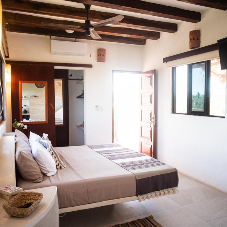 Villa Los Mangles Boutique Hotel - Suite con terraza y vistas al mar - 24