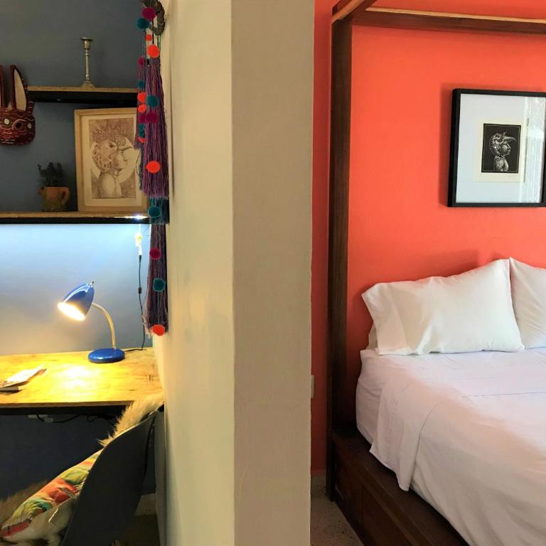 Azul Cielo Hostel - King Suite with Balcony - 3