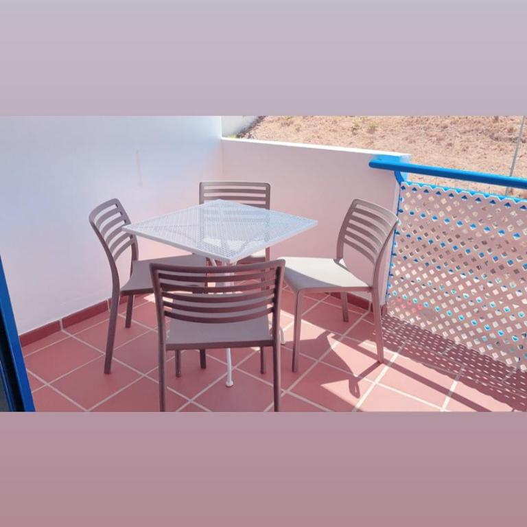 Apartamento con parking con piscina junto a la playa - Apartment with Terrace - 3
