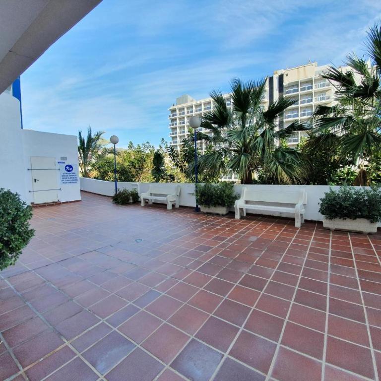 Apartamento con parking con piscina junto a la playa - Apartment - Ground Floor - 19