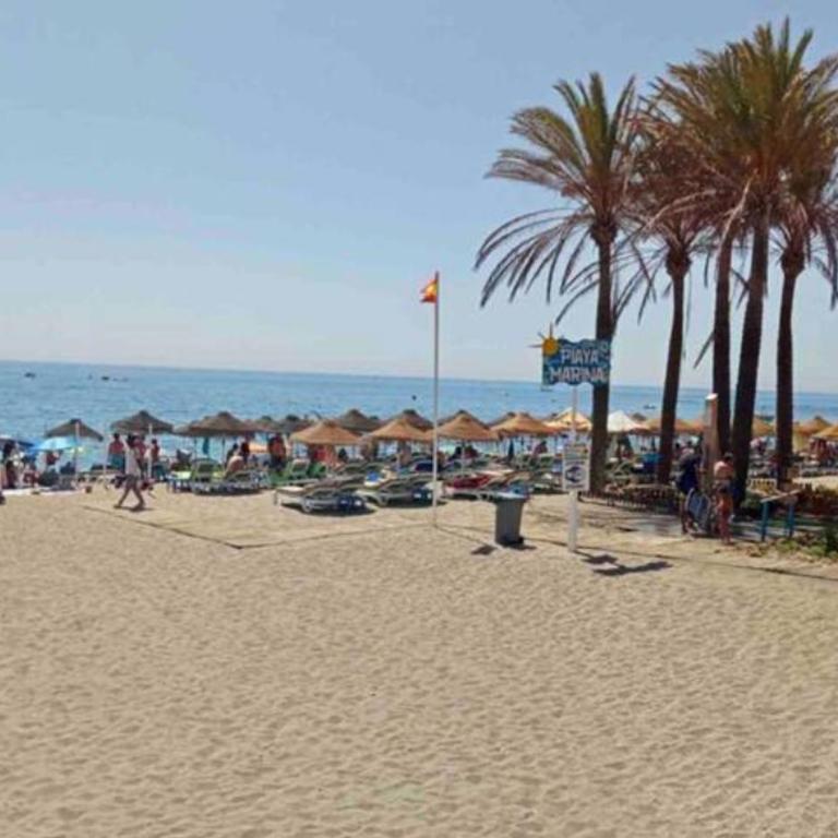Apartamento con parking con piscina junto a la playa - Apartment - Ground Floor - 27