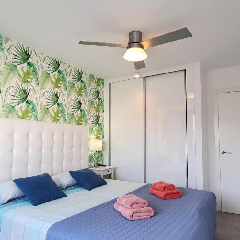 COZY & confortable Junior Suite by Bristo Sunset # GOOD WIFI, terrace and POOL - Apartamento con balcón - 2
