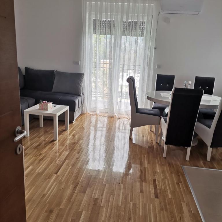 APARTMANI CEPERKOVIC - One-Bedroom Apartment - 12