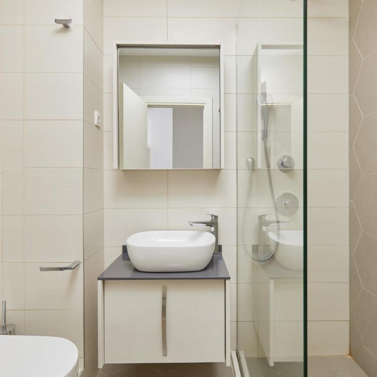 M&M&M Apartments - Two-Bedroom Apartment - 11