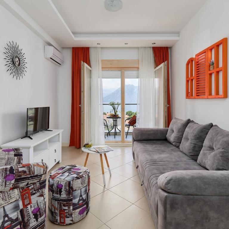 M&M&M Apartments - Two-Bedroom Apartment - 5