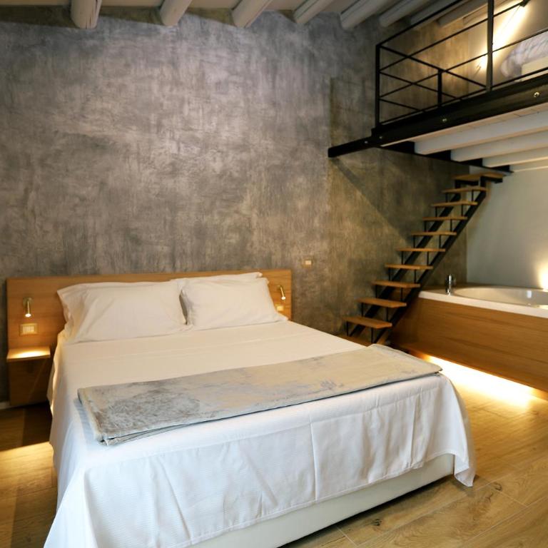 ACANTO -Viaggio Barocco - Suite con Vasca Idromassaggio - 3