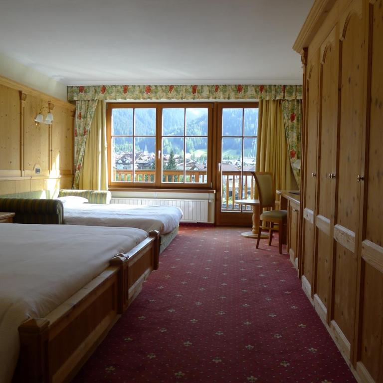 TH Corvara - Greif Hotel - Camera Quadrupla Superior - 2