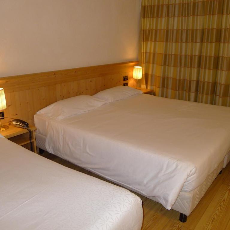 TH Corvara - Greif Hotel - Camera Tripla Standard (2 Adulti + 1 Bambino) - 1