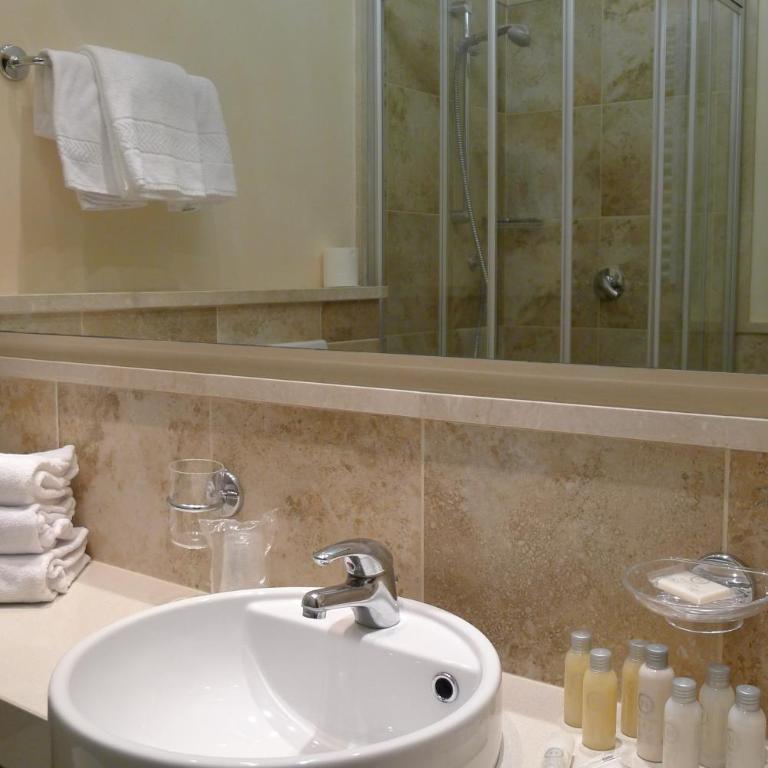 TH Corvara - Greif Hotel - Camera Tripla Standard (2 Adulti + 1 Bambino) - 3