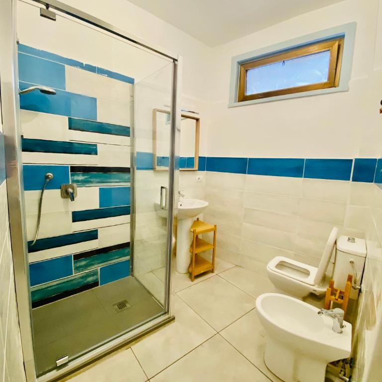 Coral Beach Apartment- Steps from Sea, AC & WIFI - Appartamento con 1 Camera da Letto - 7