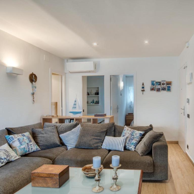 Lliris Apartament amb encant per 4 persones a 10 minuts de la platja i del centre de Platja d'Aro - Apartamento de 2 dormitorios - 4