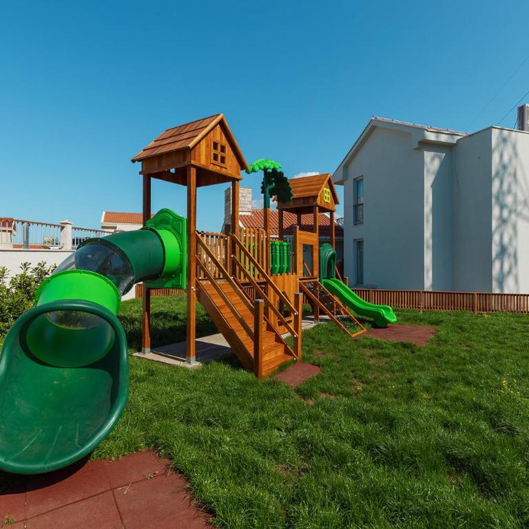 Carsko Selo Blizikuce - Kuća sa 3 Spavaće Sobe, Pogledom na More i Sopstvenim Bazenom - 41