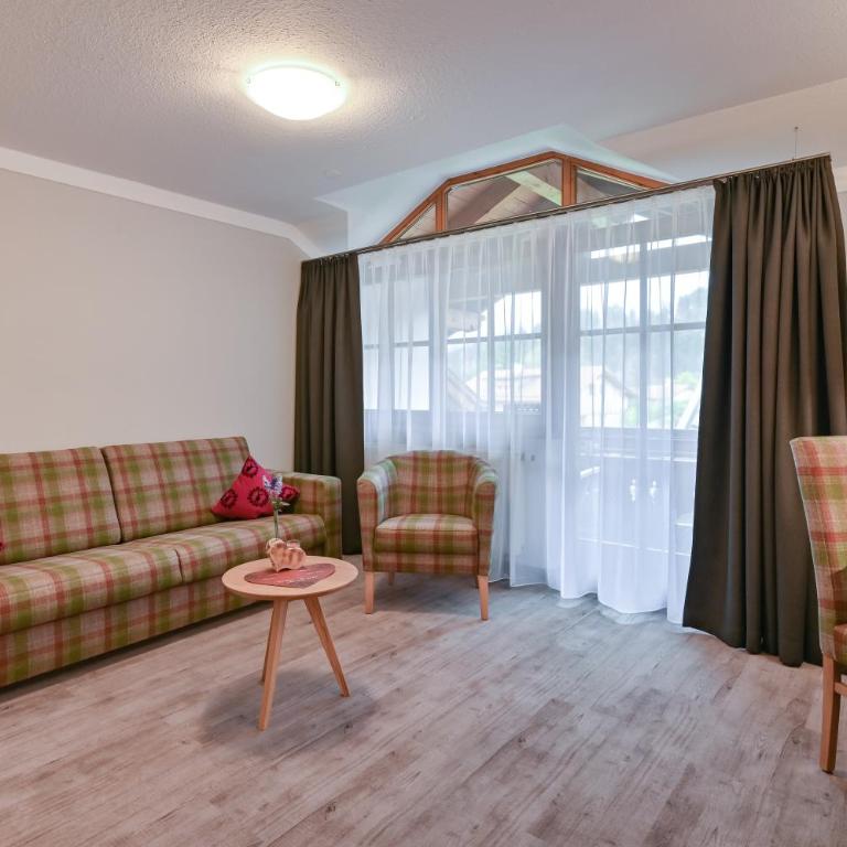 Der Helmerhof Allgäu Hideaway - Junior Suite mit Balkon - 1