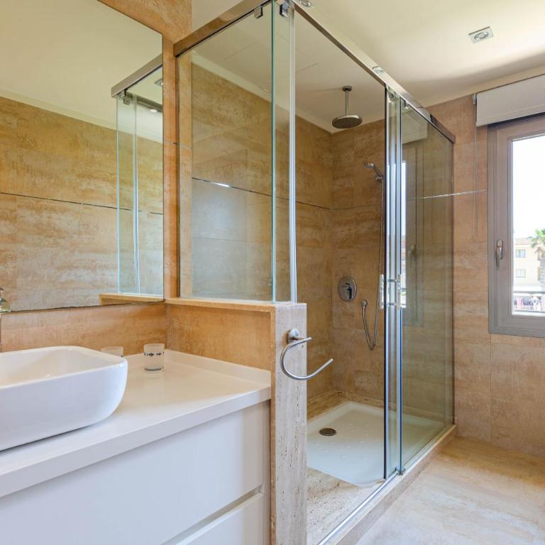 YourHouse Juan, modern holiday house at the beach in Mallorca North - Vacation Home - 5