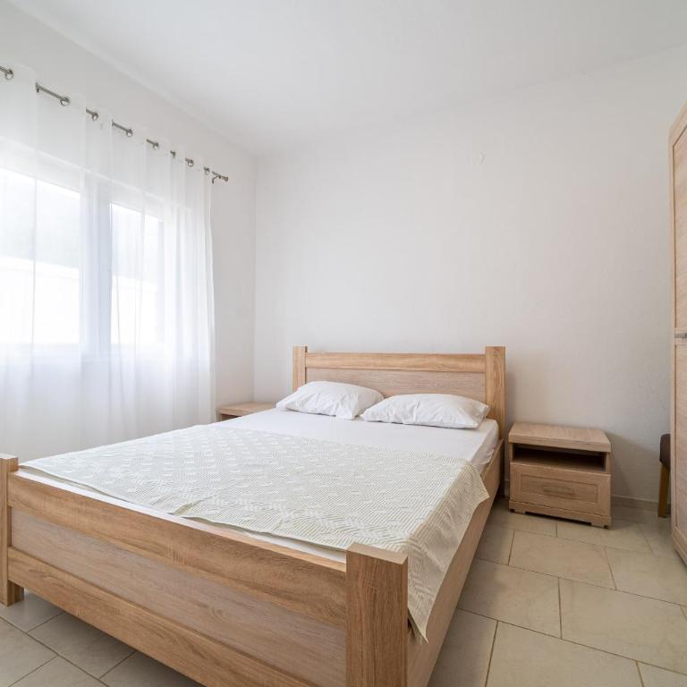 Guest House Ana - One-Bedroom Apartment - 3