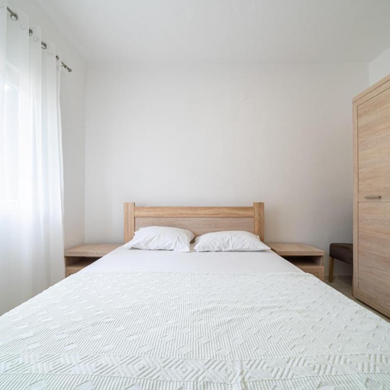 Guest House Ana - One-Bedroom Apartment - 5