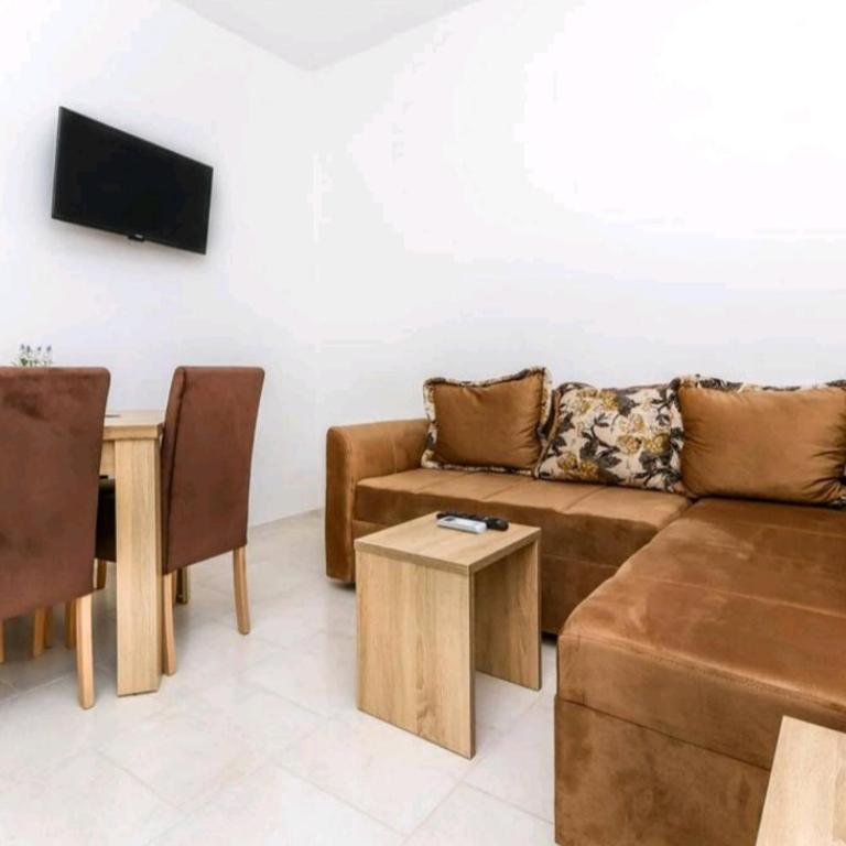 Guest House Ana - One-Bedroom Apartment - 1