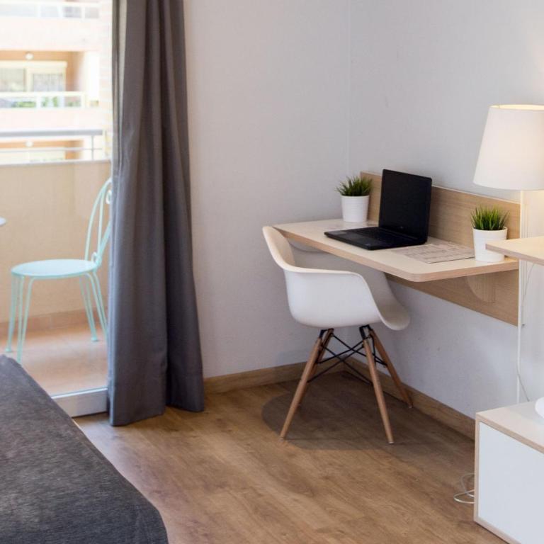 Rooms Ciencias - Double or Twin Room with Balcony - 16