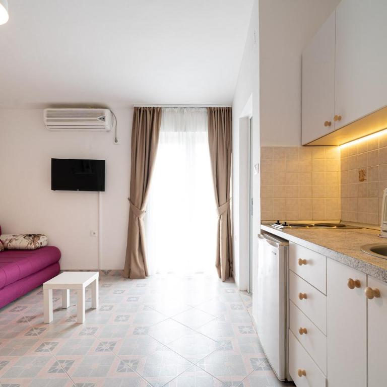 Guest House Ana - Studio with Sea View - 11