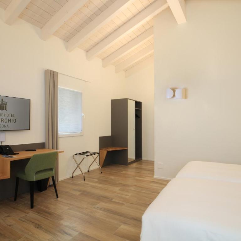 Charme Hotel al Torchio - Camera Superior Moderna - 4