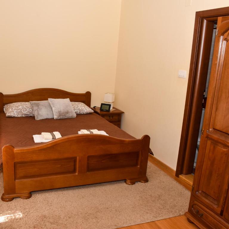 Apartments Simun - One-Bedroom Apartment with Sea View - 4