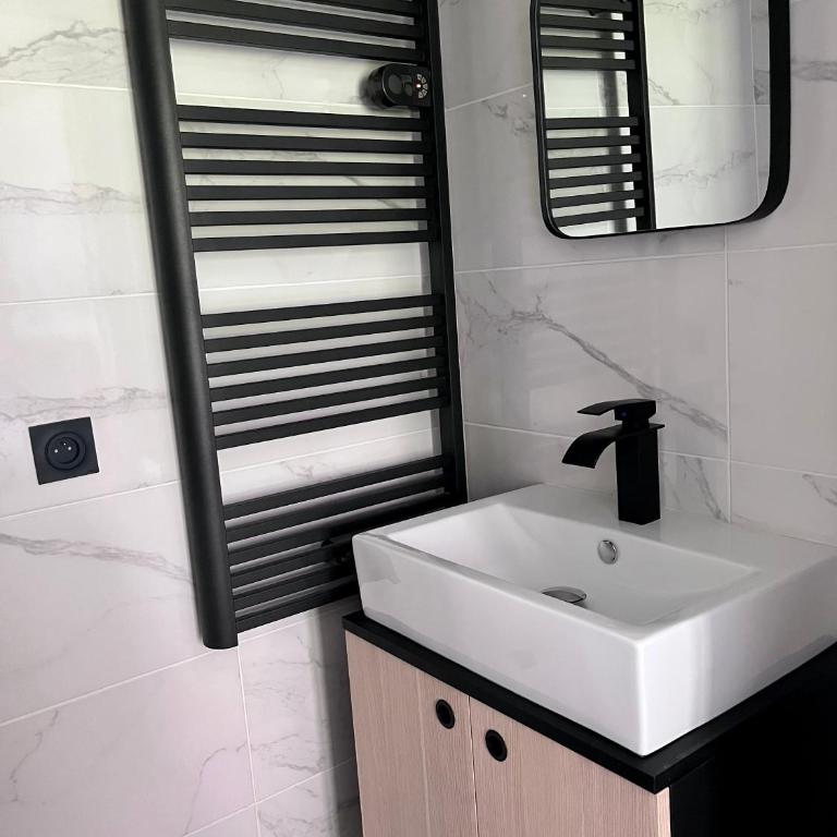 BO LODGE - Chambre Deluxe (2 Adultes + 1 Enfant) - 3