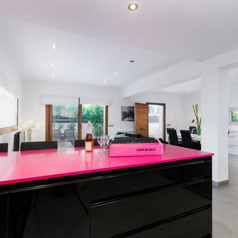 YourHouse Es Cardinal - Three-Bedroom House - 12