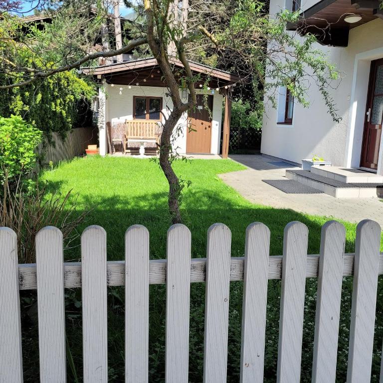 The Steinbock Lodge with garden and bbq - Ferienhaus - 2